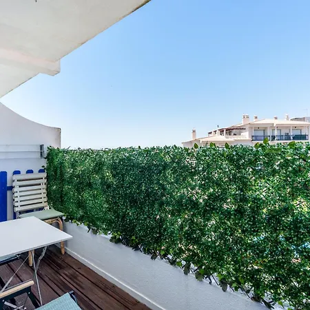 דירה Casa Lume Stylish With Pool In אלבופיירה