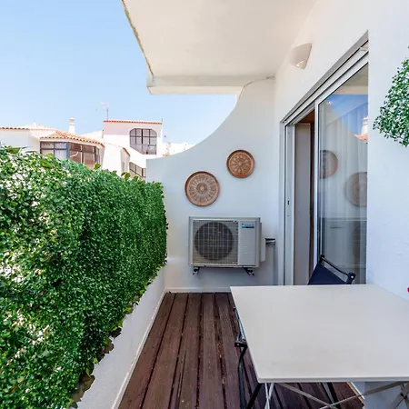 דירה Casa Lume Stylish With Pool In אלבופיירה