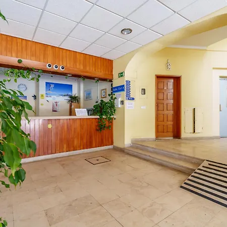 Casa Lume Stylish With Pool In דירה אלבופיירה